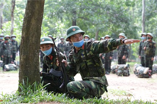 Chú trọng nâng cao chất lượng huấn luyện, đào tạo