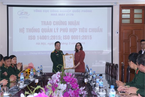 Nhà máy Z176 đón nhận chứng nhận hệ thống quản lý môi trường phù hợp các yêu cầu tiêu chuẩn ISO 1400:2015