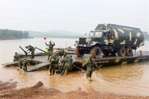 Sôi nổi thi đua “Lập công dâng Đảng”